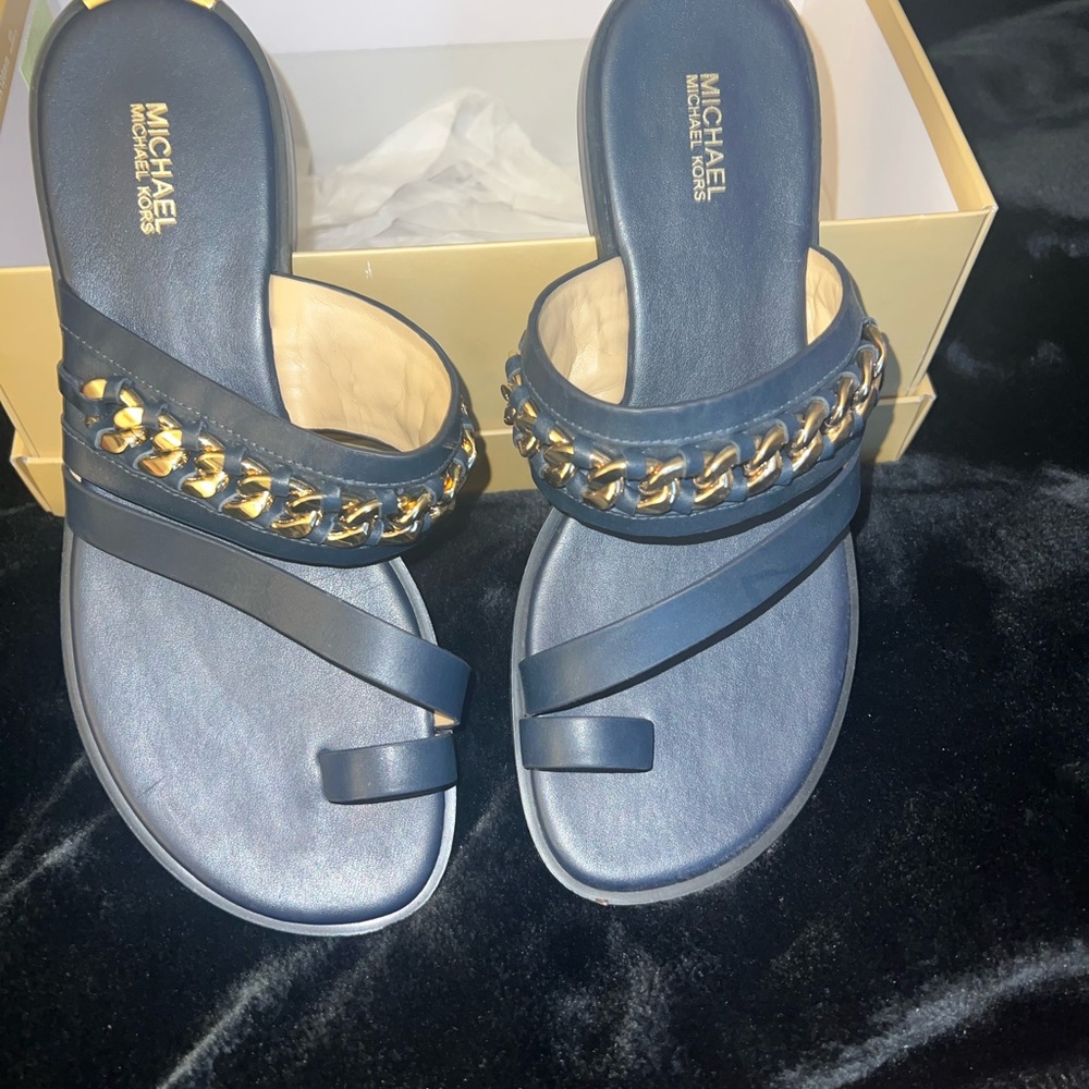 Michael Kors Navy Blue Size 9.5 Sandal